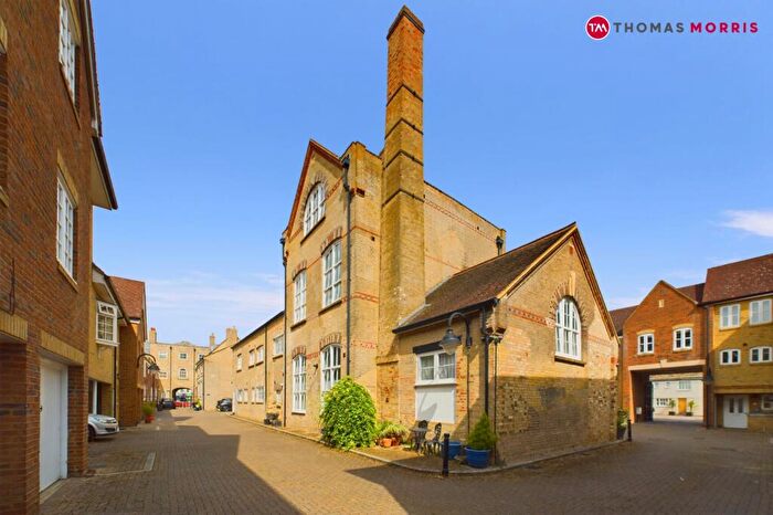 2 Bedroom Apartment For Sale In Chandlers Wharf, St. Neots, Cambridgeshire, PE19
