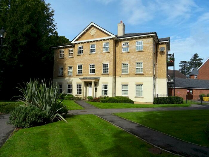2 Bedroom Apartment To Rent In Old College Road, Newbury, Berkshire, RG14