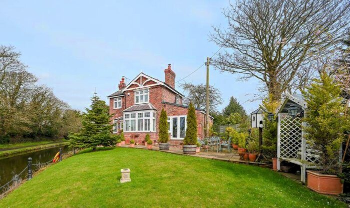 2 Bedroom Detached House To Rent In Southport Road, Lydiate, L31