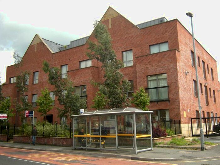 2 Bedroom Flat To Rent In Bank Place, Green Lane, Wilmslow, SK9
