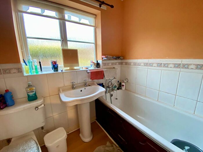 4 Bedroom Detached House For Sale In Beverley Way, Peterlee, Durham, SR8