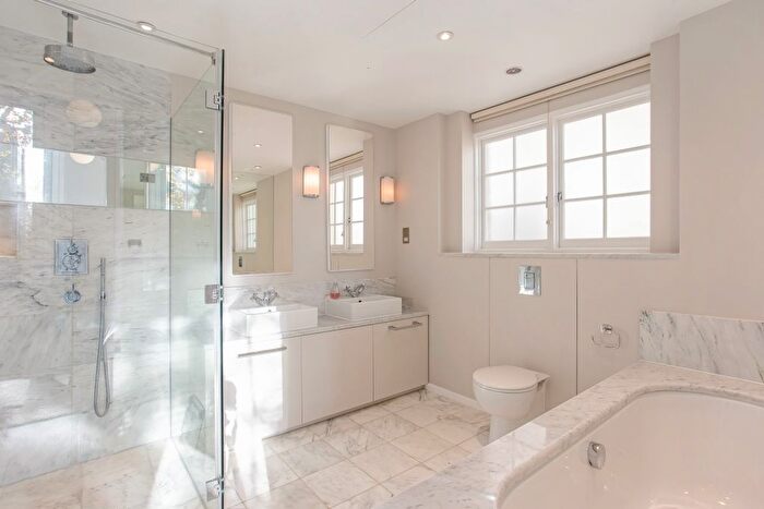 2 Bedroom Flat To Rent In Bolton Gardens, London, SW5