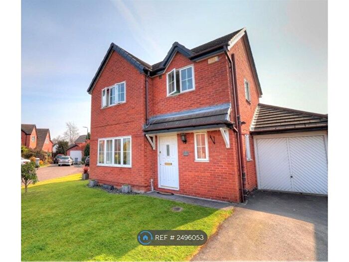 3 Bedroom Detached House To Rent In Loughborough Close, Sale, M33