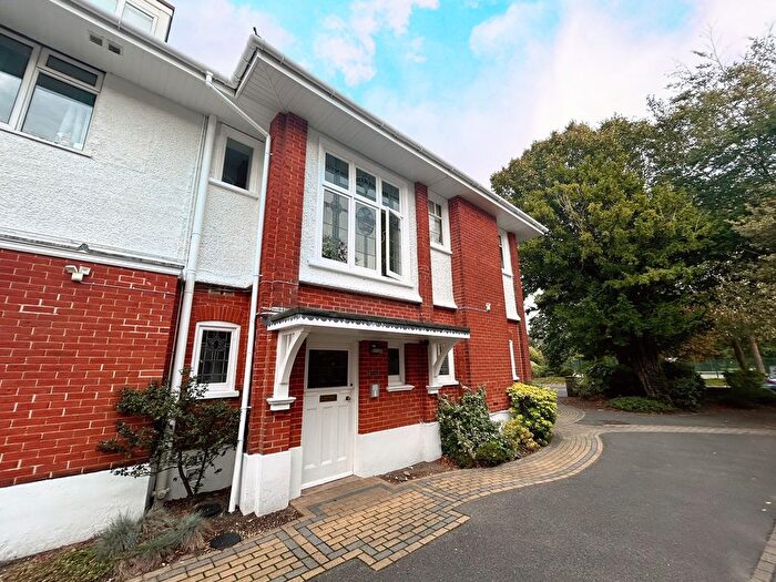 2 Bedroom Flat To Rent In Beechwood Avenue, Bournemouth, BH5