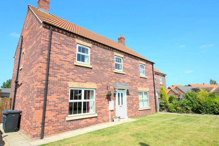 3 Bedroom Semi-Detached House To Rent In Thirsk Close, Market Rasen, LN8