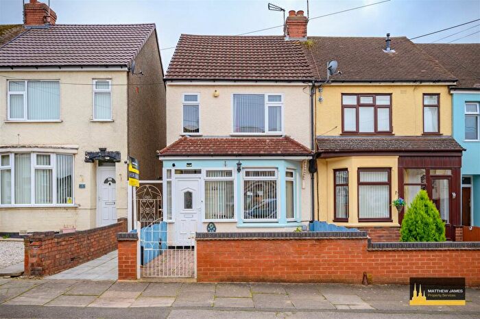 3 Bedroom End Of Terrace House For Sale In Elgar Road, Coventry *Three Double Bedrooms **, CV6