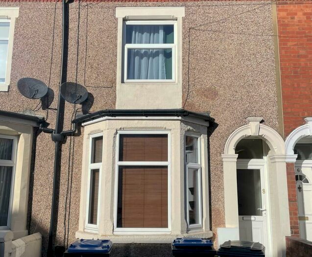 2 Bedroom Terraced House To Rent In Worcester Street, Rugby, CV21