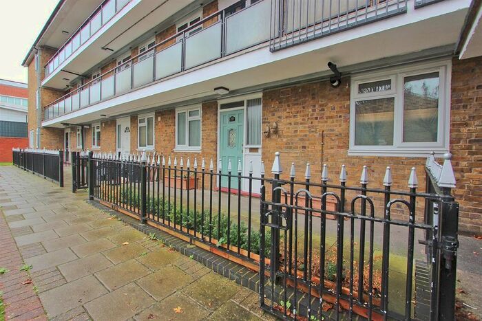 1 Bedroom Flat To Rent In Forest Street, London, E7