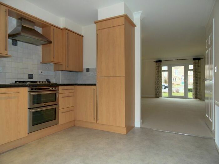2 Bedroom Flat To Rent In Marina Way, Abingdon, OX14