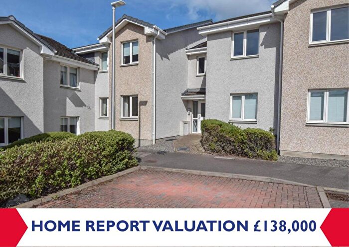 2 Bedroom Flat For Sale In Woodlands Brae, Inverness, IV2
