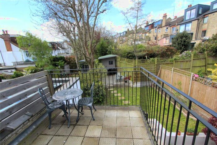 2 Bedroom Apartment To Rent In Rosebery Road, Muswell Hill, London, N10