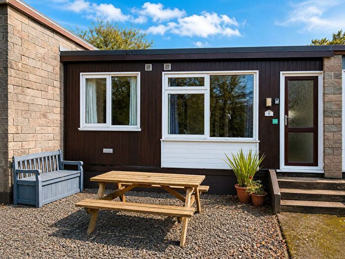 2 Bedroom Terraced Bungalow For Sale In The Glade, Bude, EX23