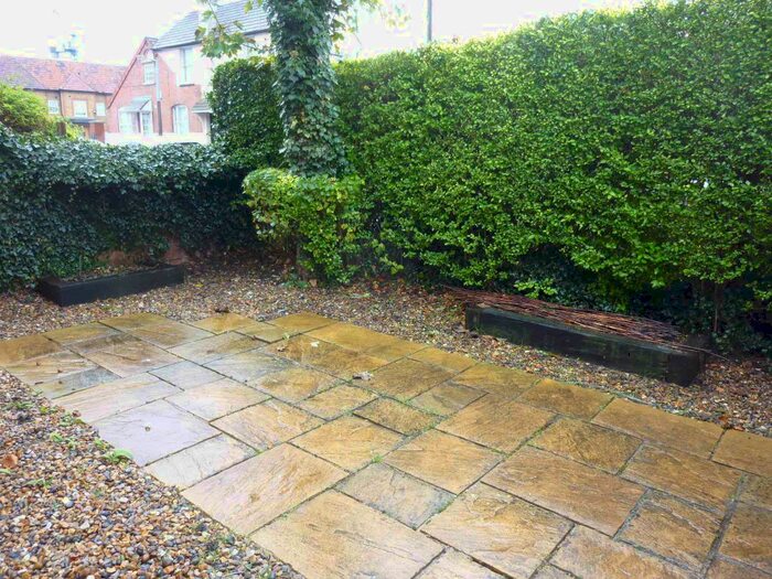 1 Bedroom Studio To Rent In Highfield Road, Bushey, WD23