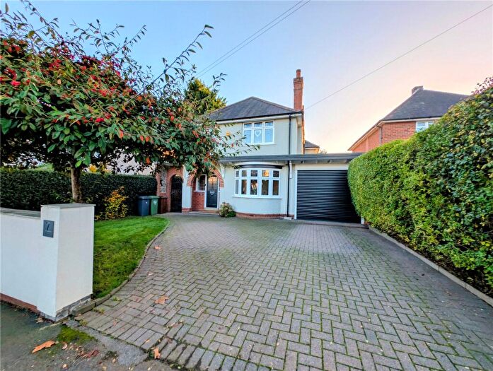 4 Bedroom Detached House For Sale In St. Johns Avenue, Kidderminster, Worcestershire, DY11