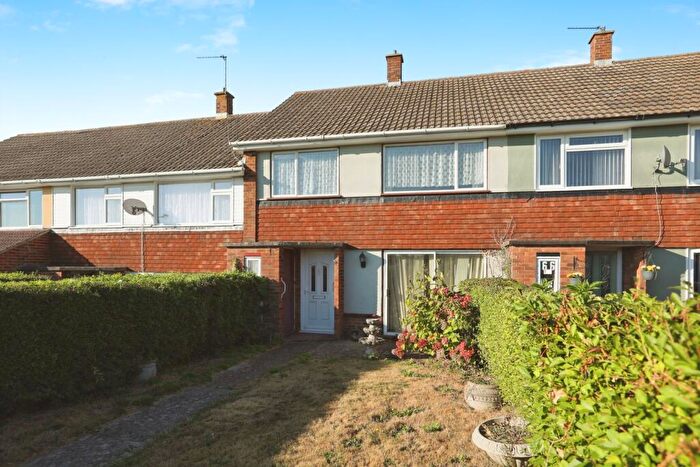 3 Bedroom Terraced House For Sale In Pear Tree Walk, Newington, Sittingbourne, Kent, ME9