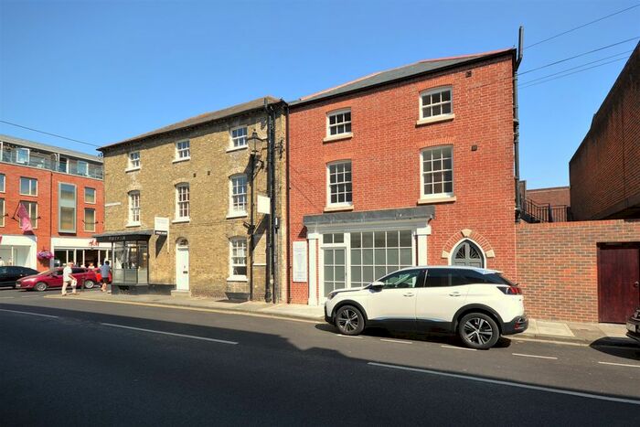 2 Bedroom Flat To Rent In Thomas Randall House, St. Johns Street, Chichester, PO19