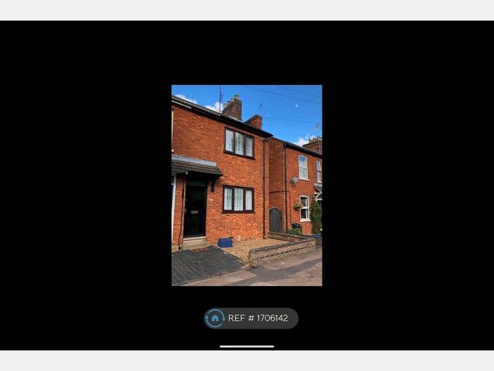 3 Bedroom Terraced House To Rent In Tickford Street, Newport Pagnell, MK16
