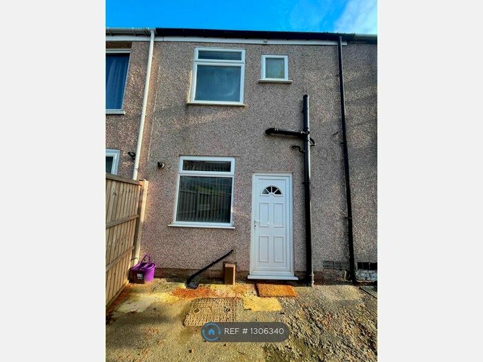 2 Bedroom Terraced House To Rent In Park Lane, Chesterfield S41