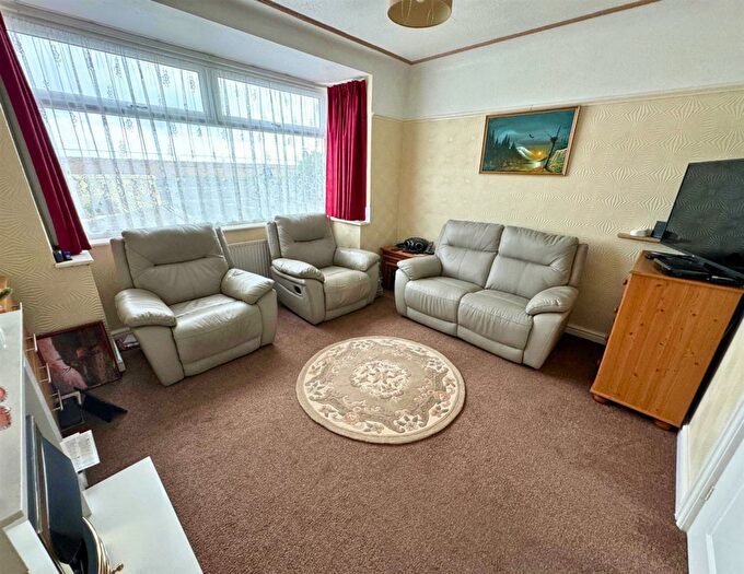 2 Bedroom Semi-Detached House For Sale In Rhyl Coast Road, Rhyl, LL18