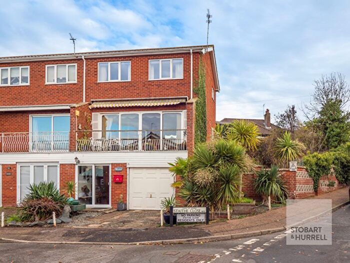 3 Bedroom End Of Terrace House For Sale In Staithe Close, Horning, Norfolk, NR12