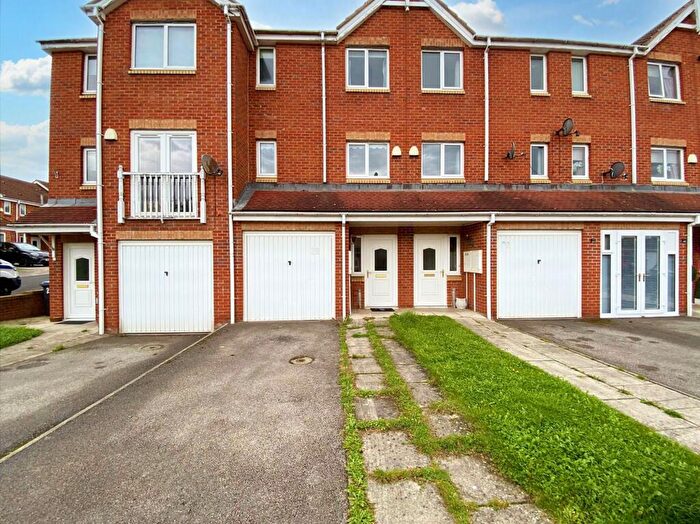 3 Bedroom Town House For Sale In The Chequers, Consett, Durham, DH8