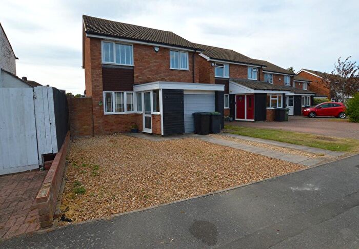 3 Bedroom Detached House For Sale In Hillson Close, Marston Moretaine, MK43