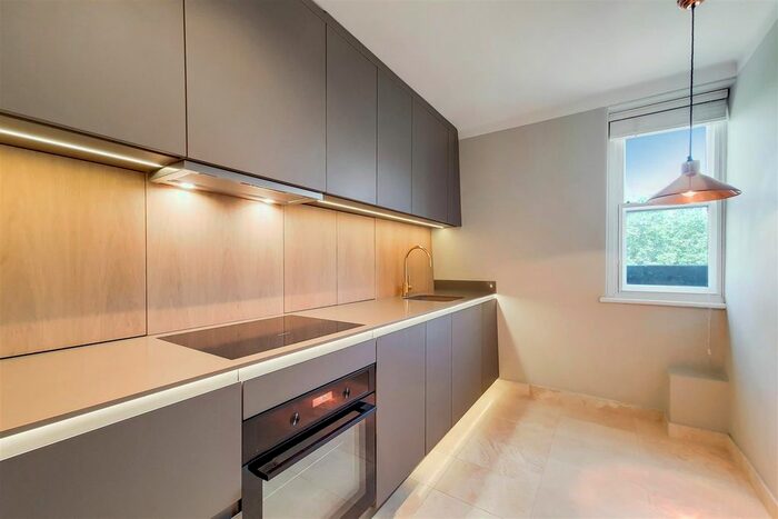 2 Bedroom Flat To Rent In Hans Place, London, SW1X