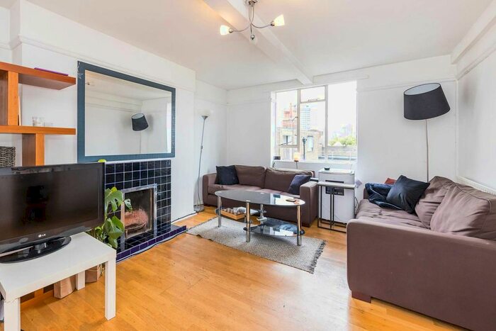 3 Bedroom Flat To Rent In Margery Street, Clerkenwell, WC1X