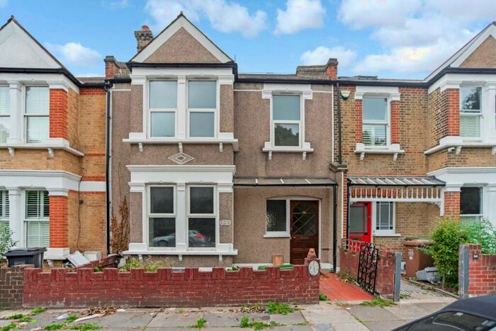 3 Bedroom House To Rent In Manor Lane, SE13