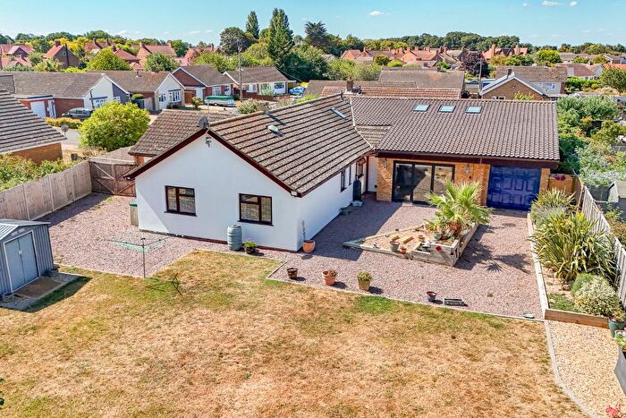 5 Bedroom Detached Bungalow For Sale In Fir Close, Heacham, PE31