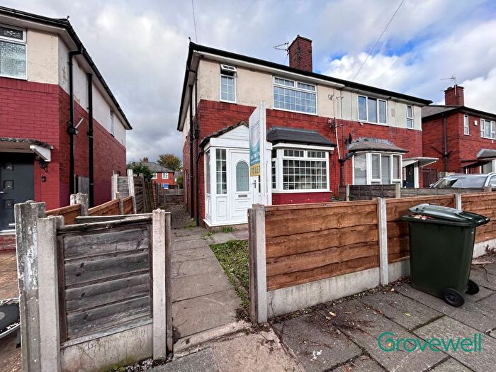 3 Bedroom Semi Detached House To Rent In Birchwood Road, Middleton, Manchester, M24