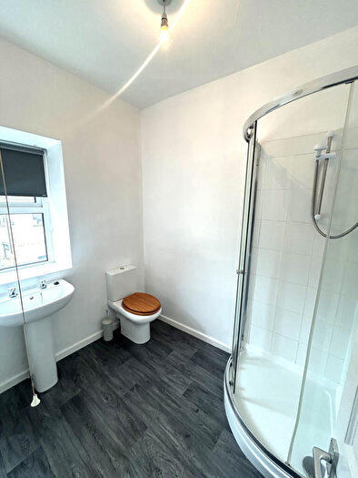 1 Bedroom Flat To Rent In A Leeds Otley, LS21