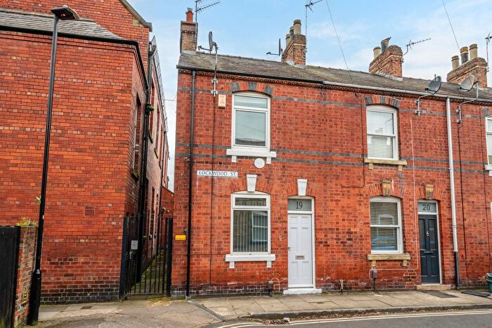 2 Bedroom End Terrace House For Sale In Lockwood Street, York, YO31