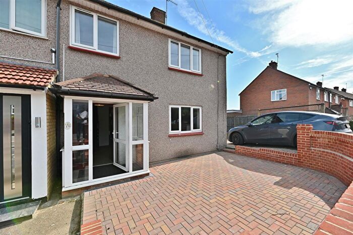 3 Bedroom Semi Detached House To Rent In Burrow Road, Chigwell, IG7