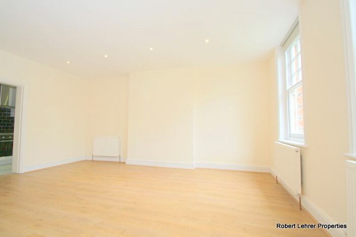 1 Bedroom Flat To Rent In Shepherds Hill, Highgate, N6