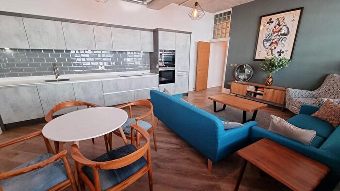 2 Bedroom Apartment To Rent In Camden Street, Jewellery Quarter, Birmingham, B1
