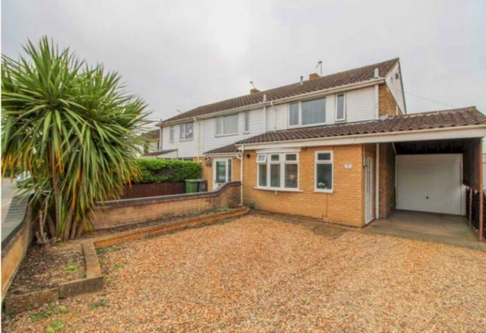 3 Bedroom Semi-Detached House To Rent In Lodore Avenue, Norwich, NR6