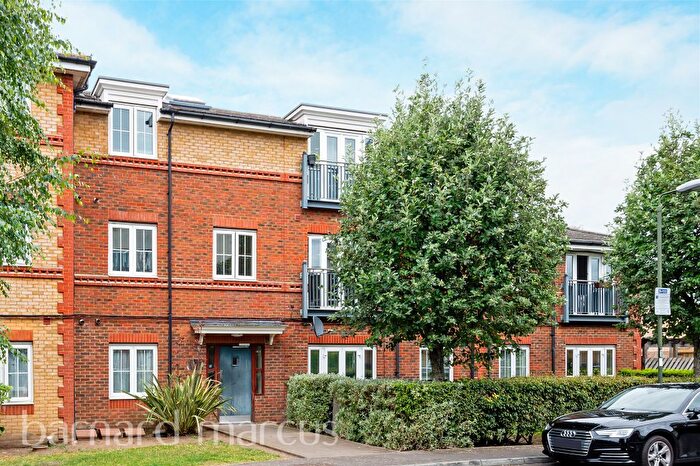 1 Bedroom Flat For Sale In Hemlock Close, London, SW16