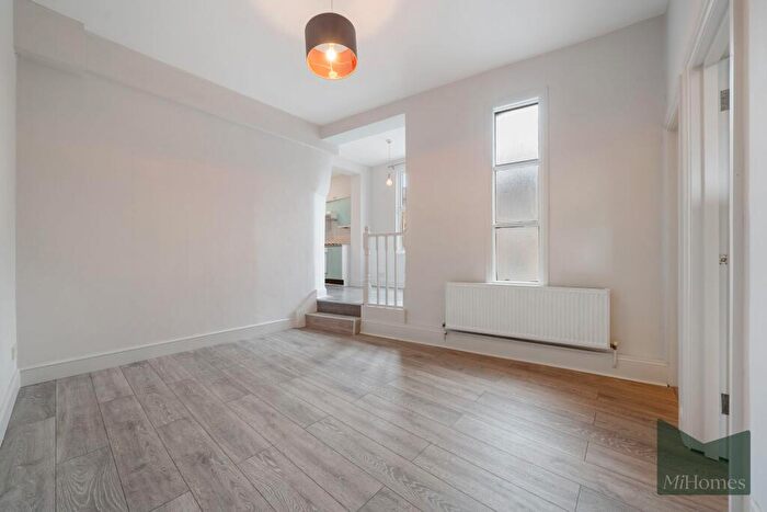 1 Bedroom Flat To Rent In Stroud Green Road, London, N4