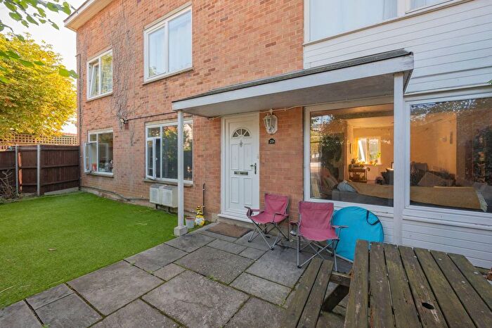 3 Bedroom Maisonette To Rent In Madeira Road, Streatham, London, SW16