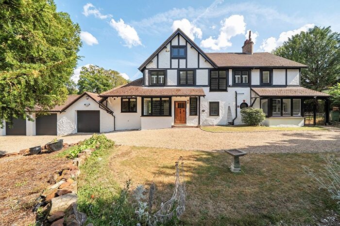 5 Bedroom Detached House To Rent In Furze Hill, Purley, CR8