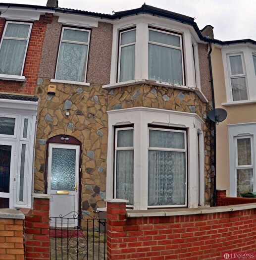 5 Bedroom Terraced House To Rent In Farley Drive, Seven Kings, IG3