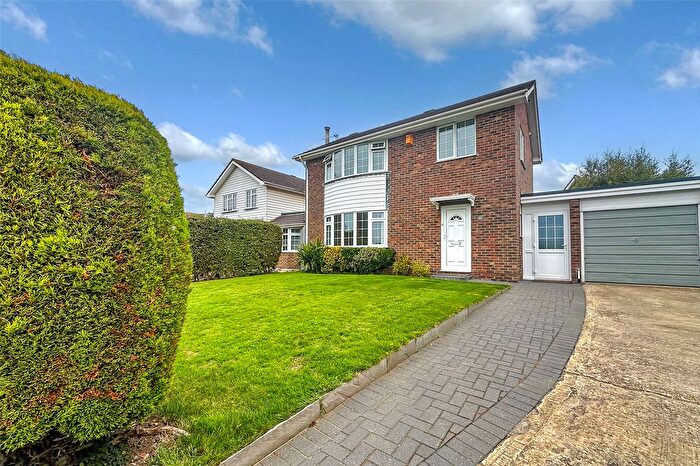 3 Bedroom Detached House For Sale In Ferndale Walk, Angmering, West Sussex, BN16