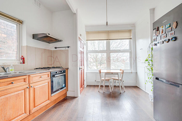 2 Bedroom Apartment To Rent In Muswell Hill Broadway, Muswell Hill, London, N10