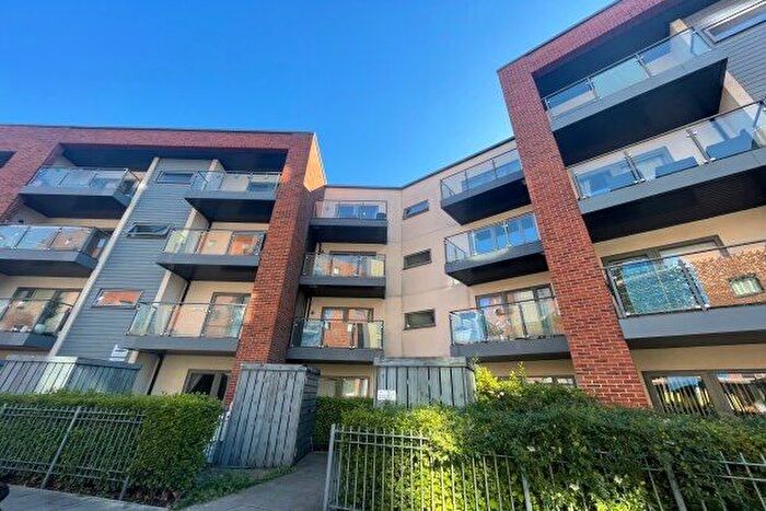 1 Bedroom Flat To Rent In Acasta House, Southampton, SO19