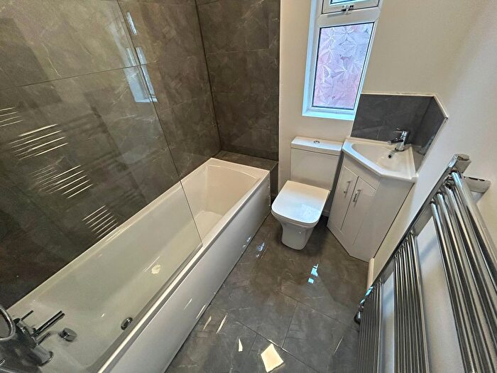 3 Bedroom Terraced House To Rent In Springwell Lane, Doncaster, DN4