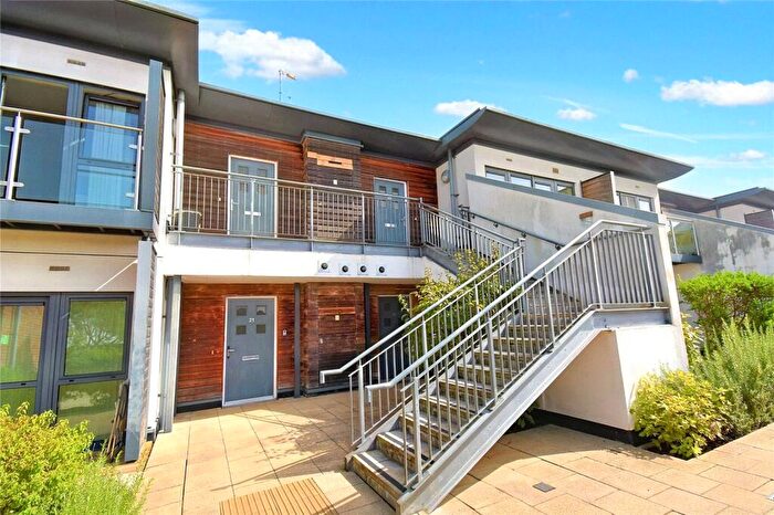 2 Bedroom Apartment To Rent In Park Way, Newbury, Berkshire, RG14