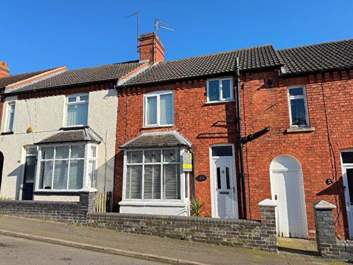 3 Bedroom Terraced House For Sale In Stanley Street, Rothwell, Kettering, NN14