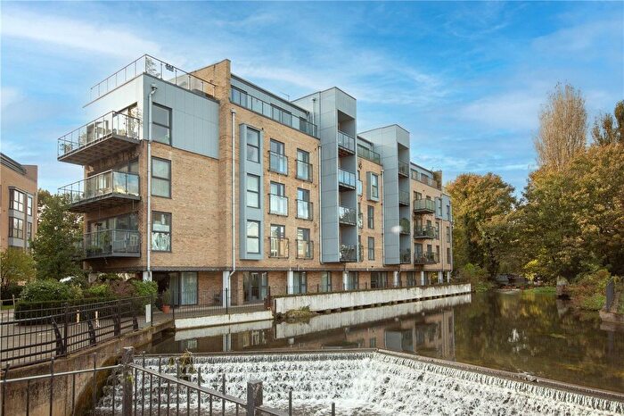 1 Bedroom Flat To Rent In The Embankment, Nash Mills Wharf, Hemel Hempstead, Hertfordshire, HP3