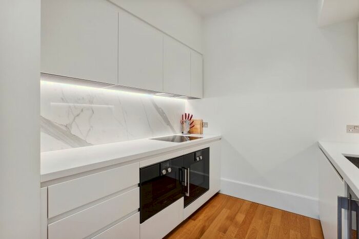 1 Bedroom Flat To Rent In Lancer Square, London, W8